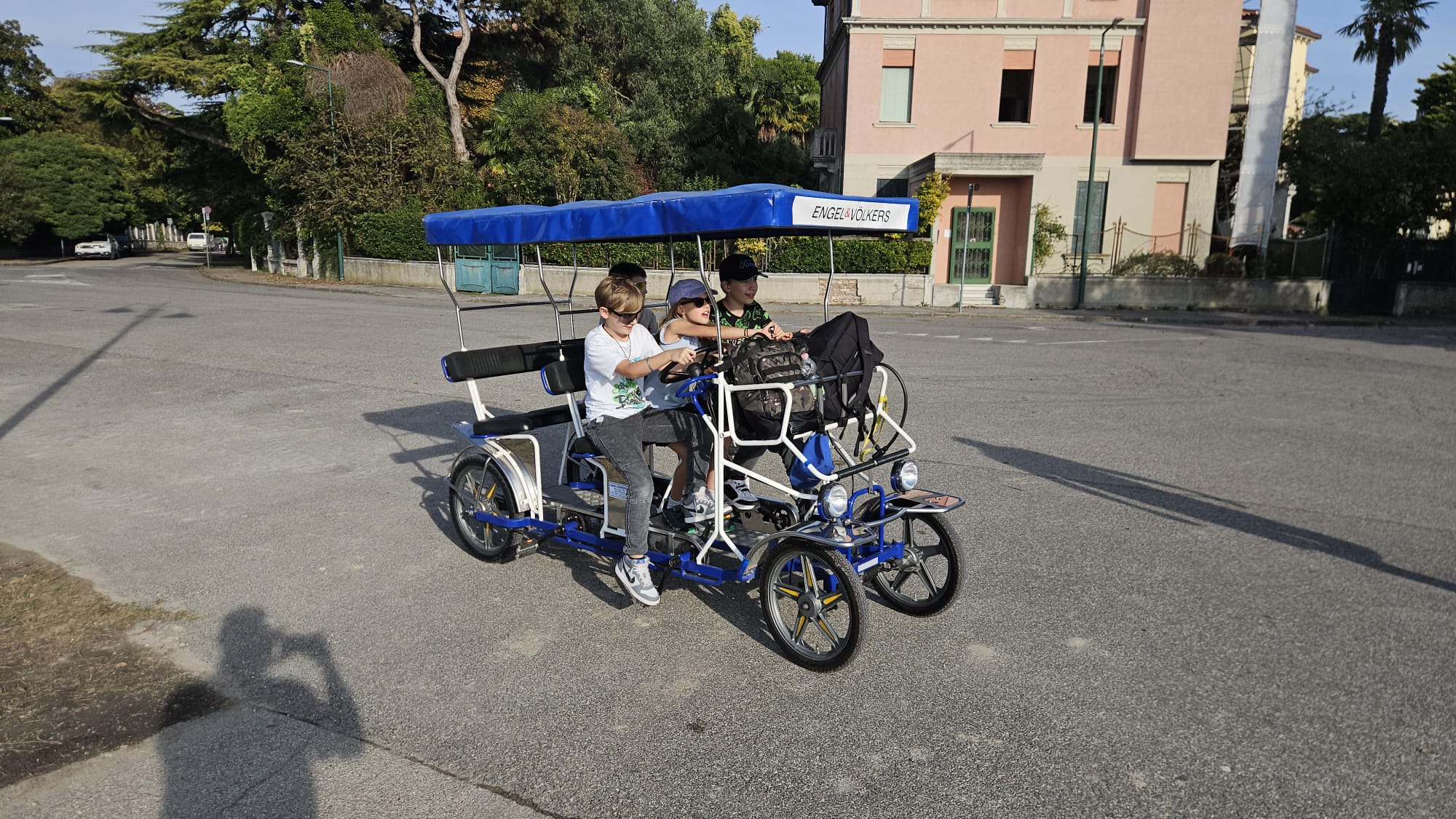 5ab1afb9-b7c6-4a31-acb5-ba61e8a7ee80